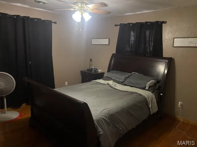 $199,900 | 1090 18th Street, Carlyle, IL 62231