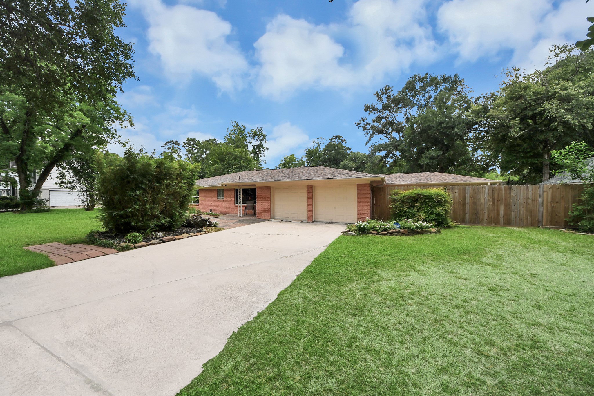 16307 Amcreek Road Houston, TX 77068 - Photo 3 of 28