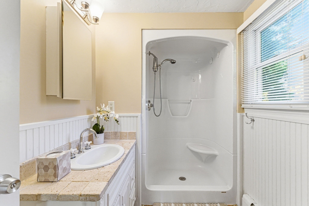 65 Spring Street Lexington, MA 02421 - Photo 13 of 31 Gallery Image 13