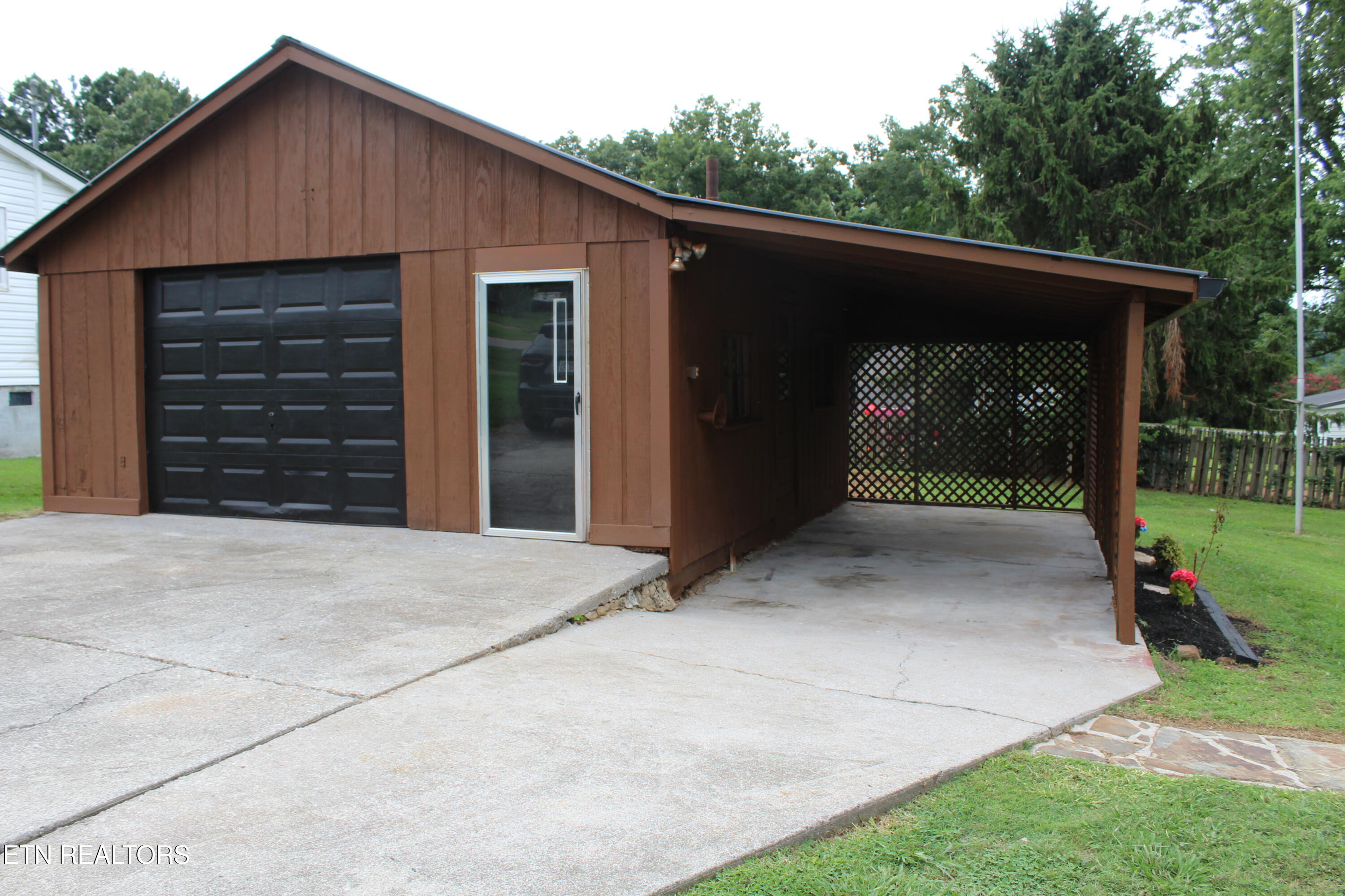 301 Mahala Road Sweetwater, TN 37874 - Photo 8 of 30 IMG_4968