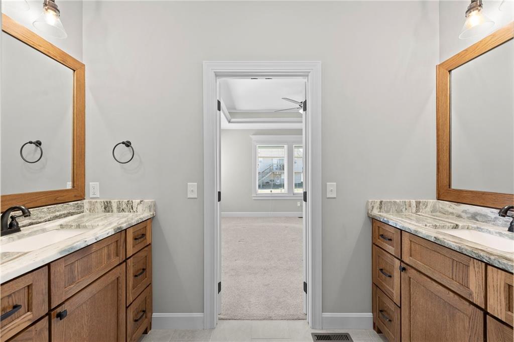 21025 West 225th Street Spring Hill, KS 66083 - Photo 15 of 51