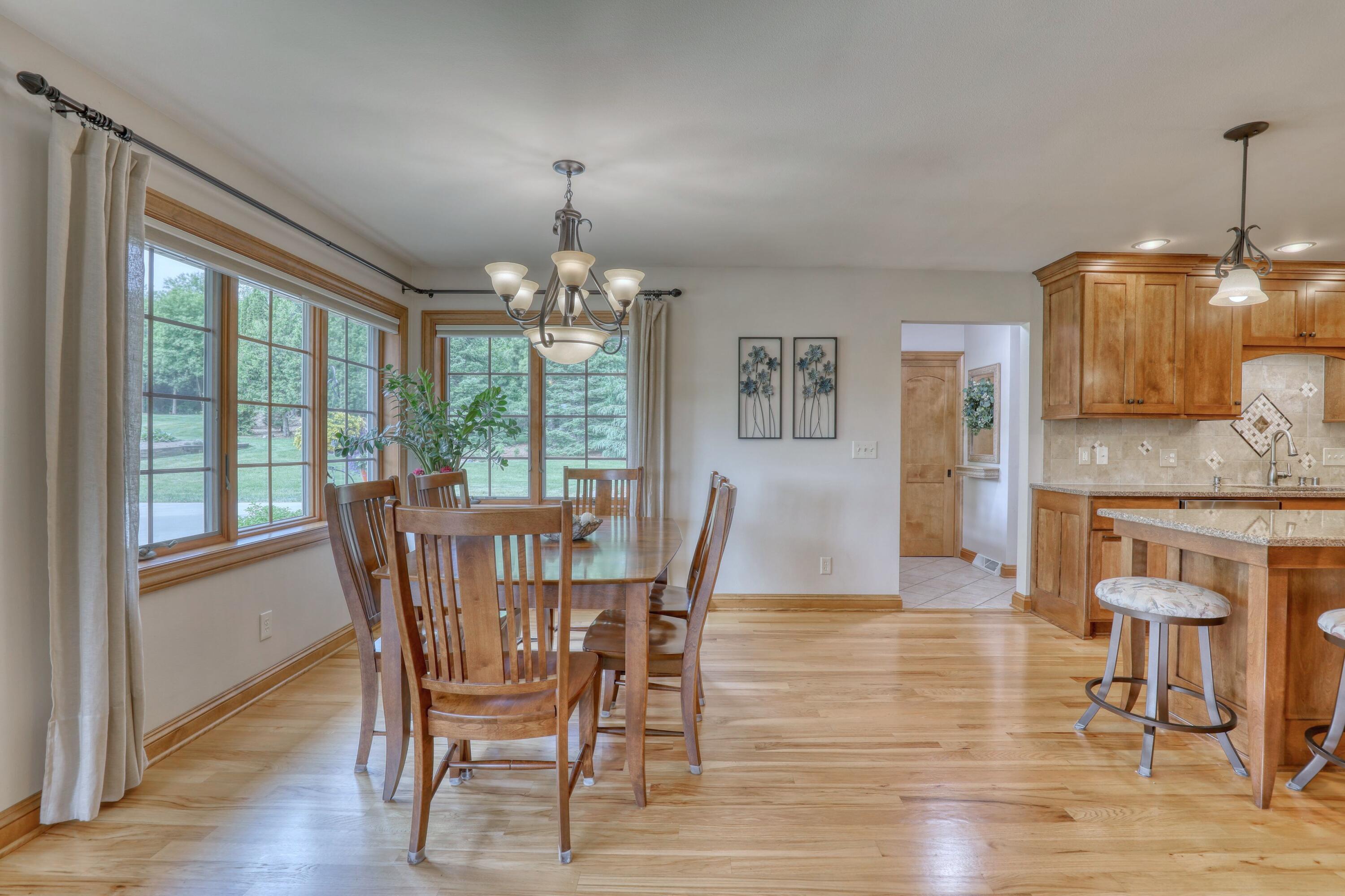 6715 Alpine Drive Addison, WI 53090 - Photo 12 of 59 Dining Area