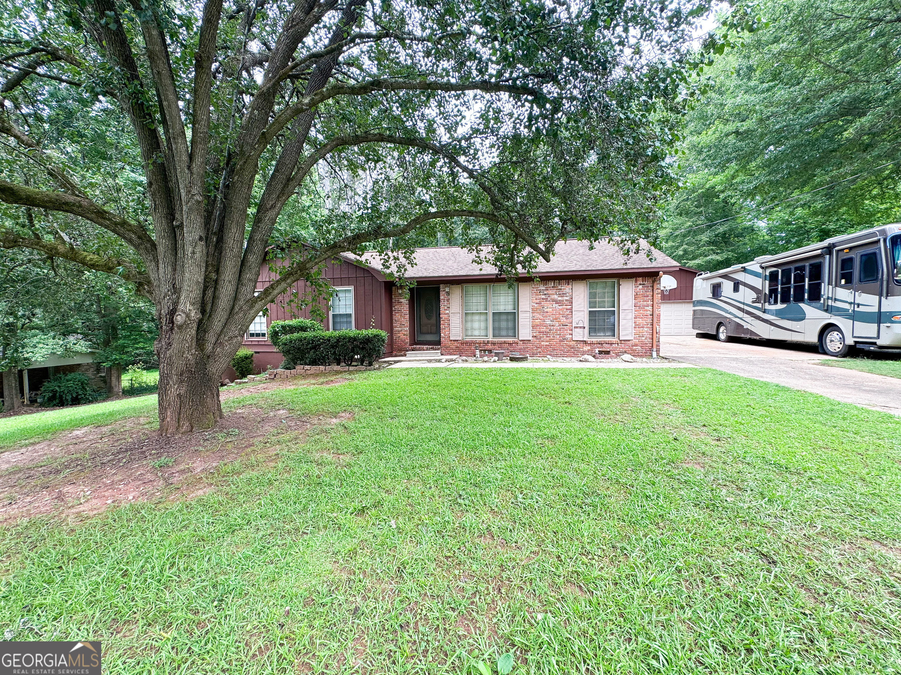 123 Hazel Way LaGrange, GA 30241 - Photo 2 of 18