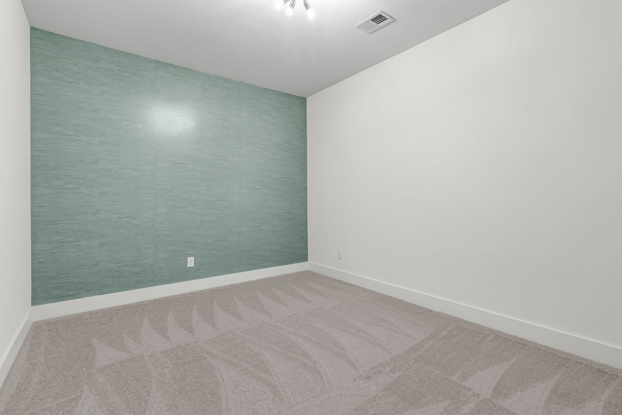 229 Ribbon Road Summerville, SC 29483 - Photo 32 of 60 CREM - 229 ribbon-16