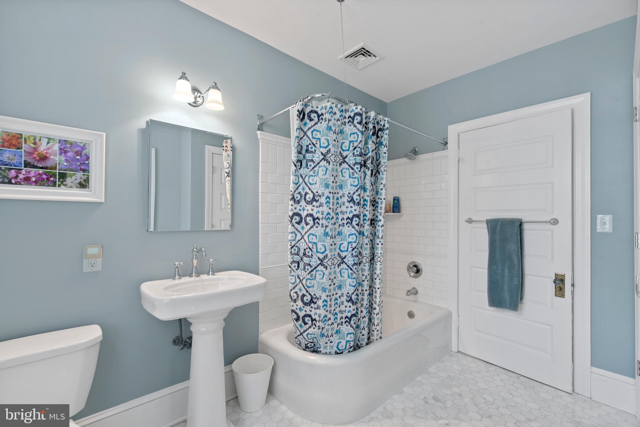525 Manor Road Wynnewood, PA 19096 - Photo 19 of 30