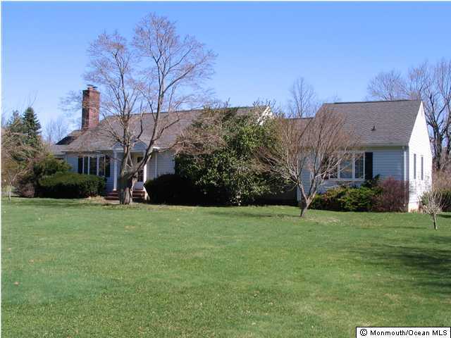 53 Hope Road Tinton Falls, NJ 07724 - Photo 1 of 3 Primary Photo