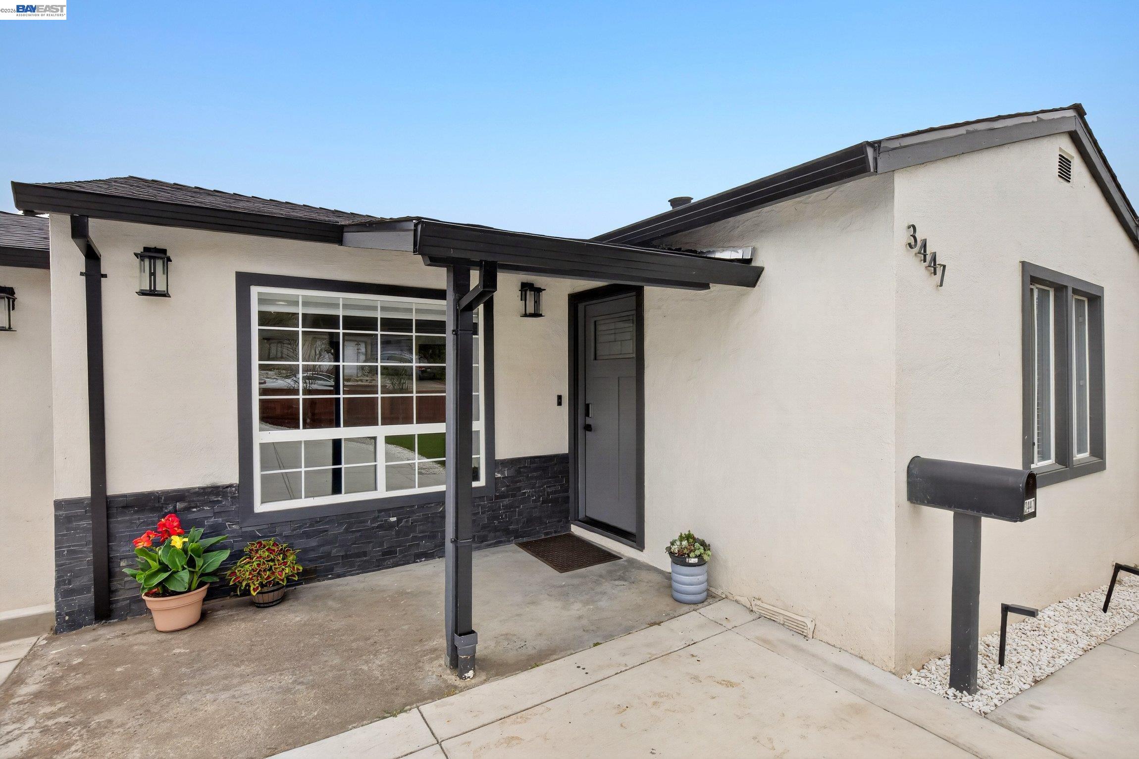 3447 Seven Hills Road Castro Valley, CA 94546 - Photo 3 of 31