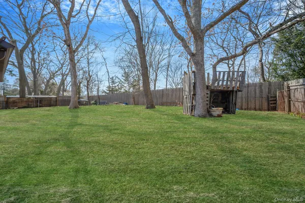 $849,888 | 676 Bohemia Parkway, Sayville, NY 11782