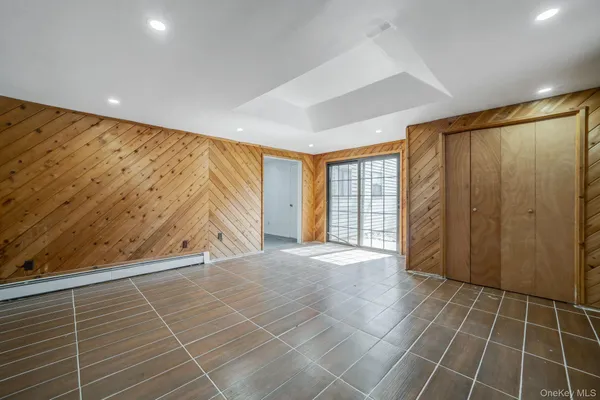 $849,888 | 676 Bohemia Parkway, Sayville, NY 11782