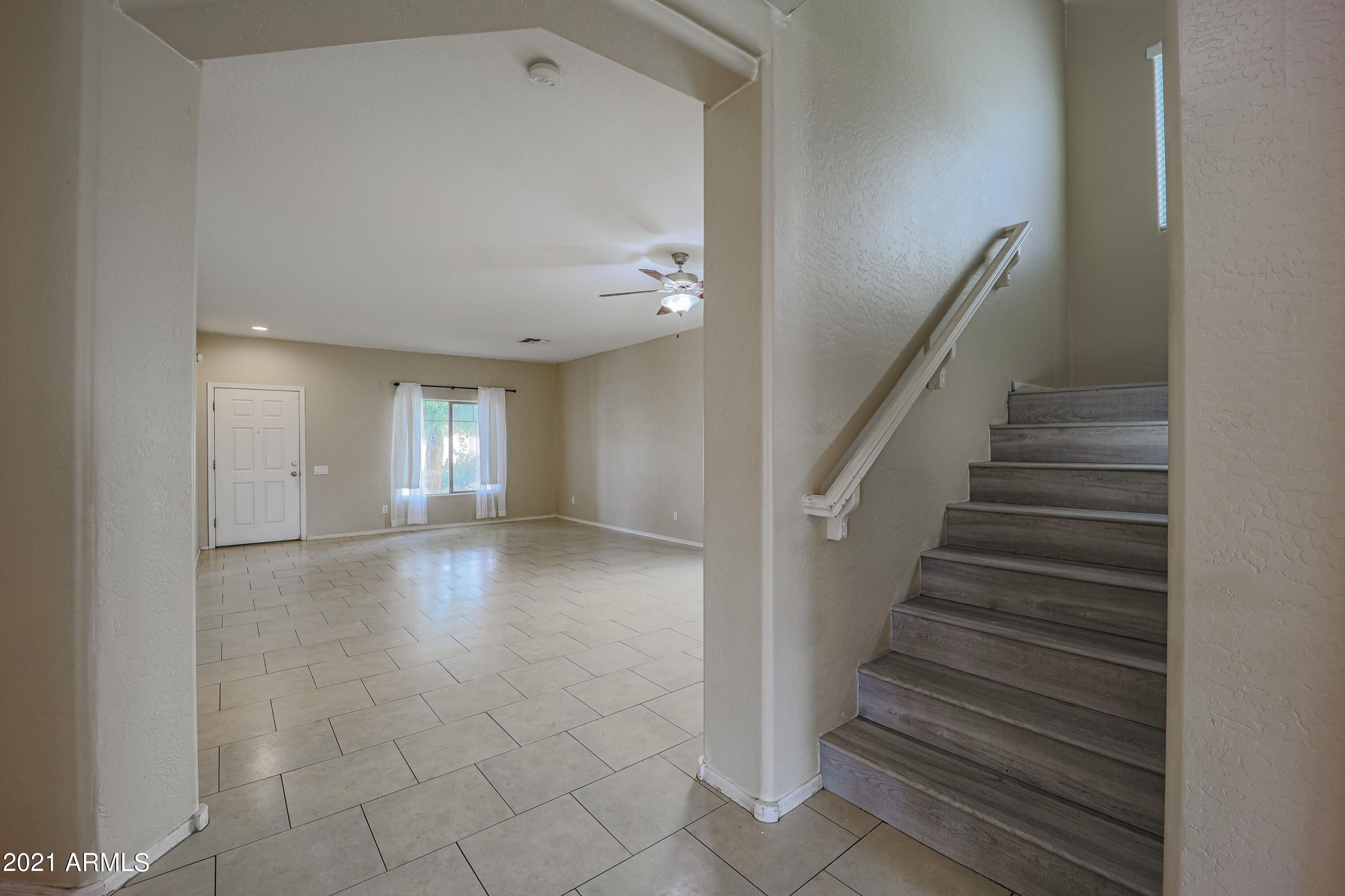 9309 West Rascon Loop Phoenix, AZ 85037 - Photo 5 of 32 s