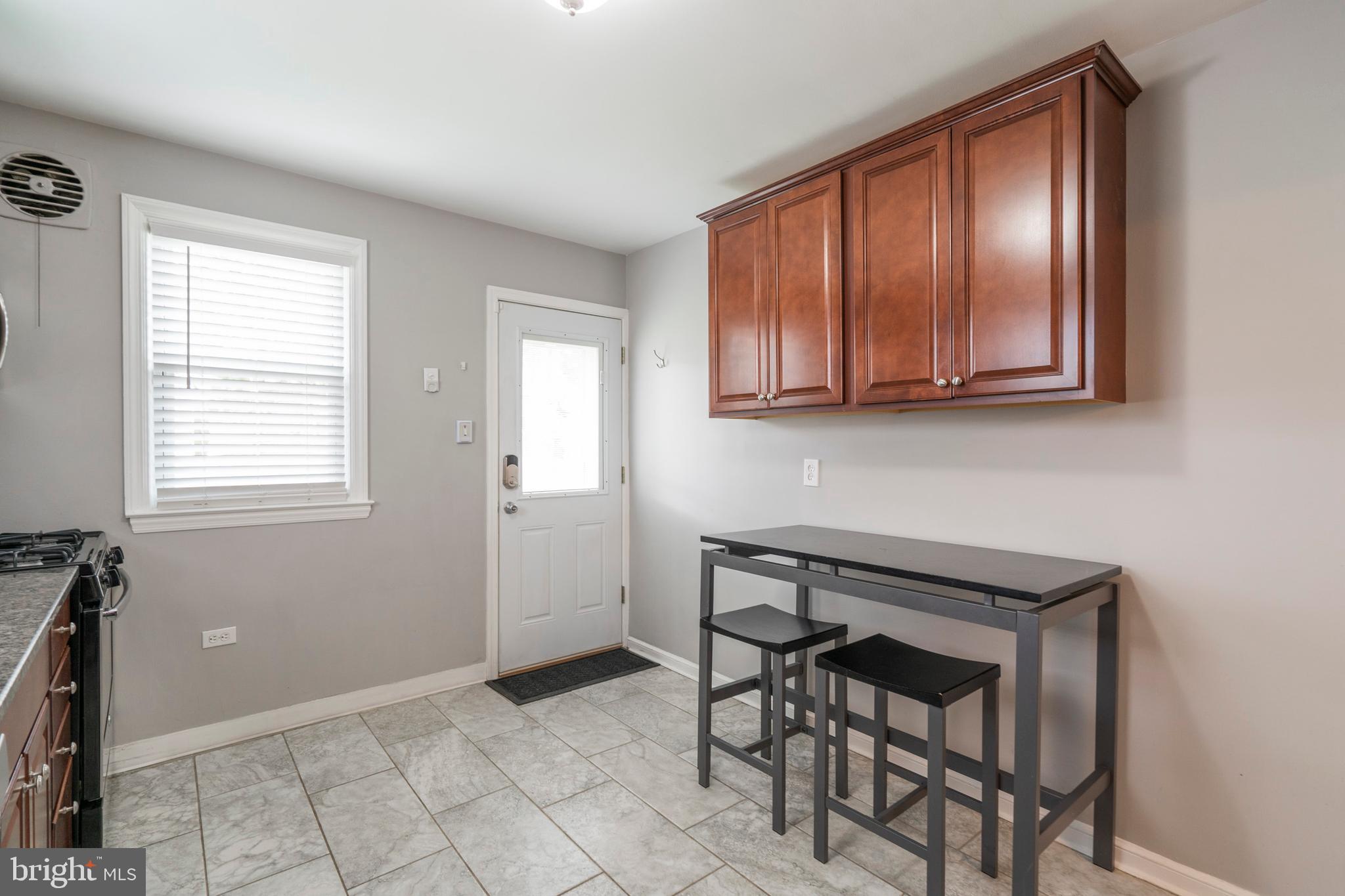129 Glendale Road Havertown, PA 19083 - Photo 15 of 52 Kitchen