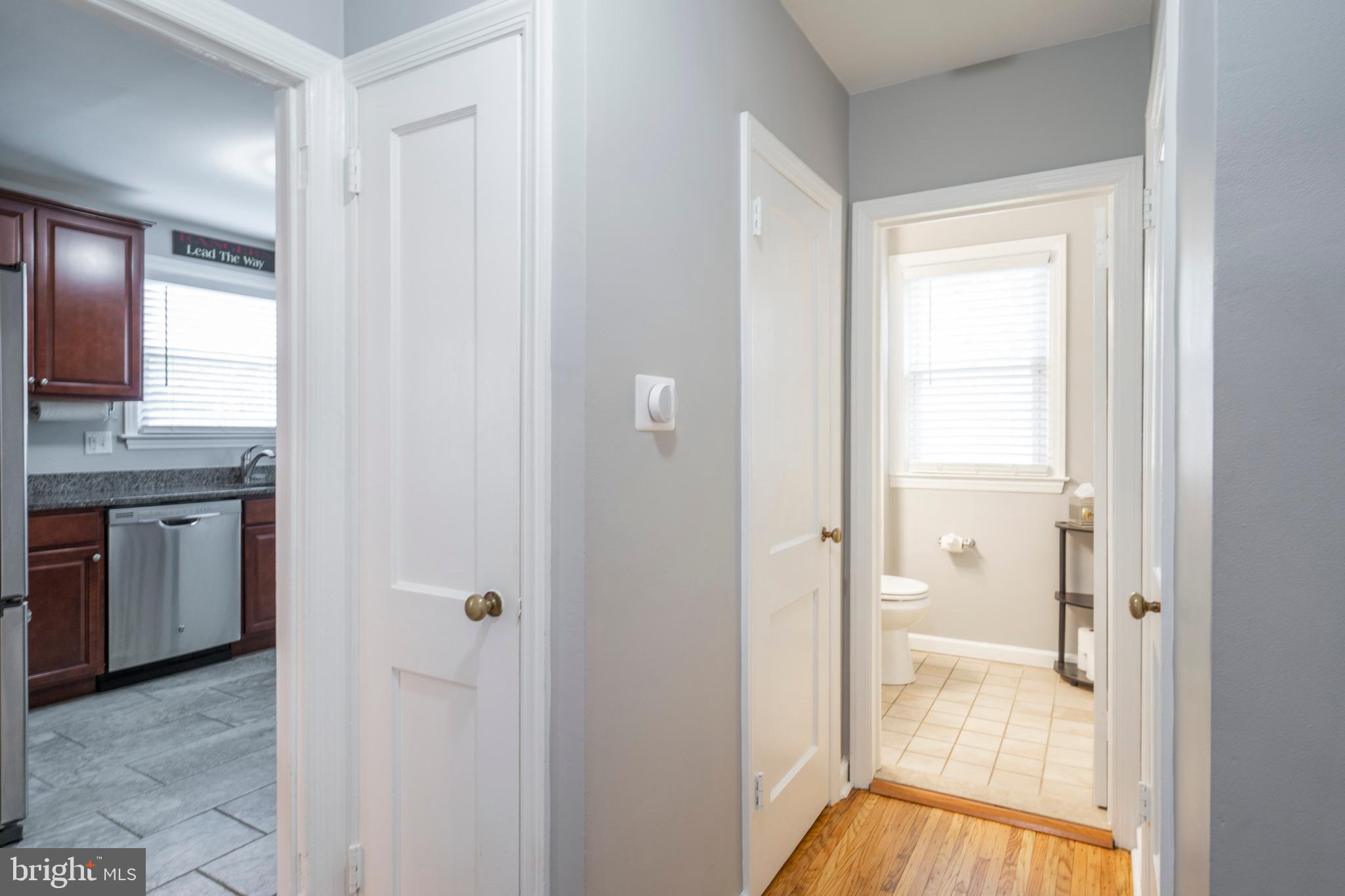 129 Glendale Road Havertown, PA 19083 - Photo 18 of 52 First Floor Hallway