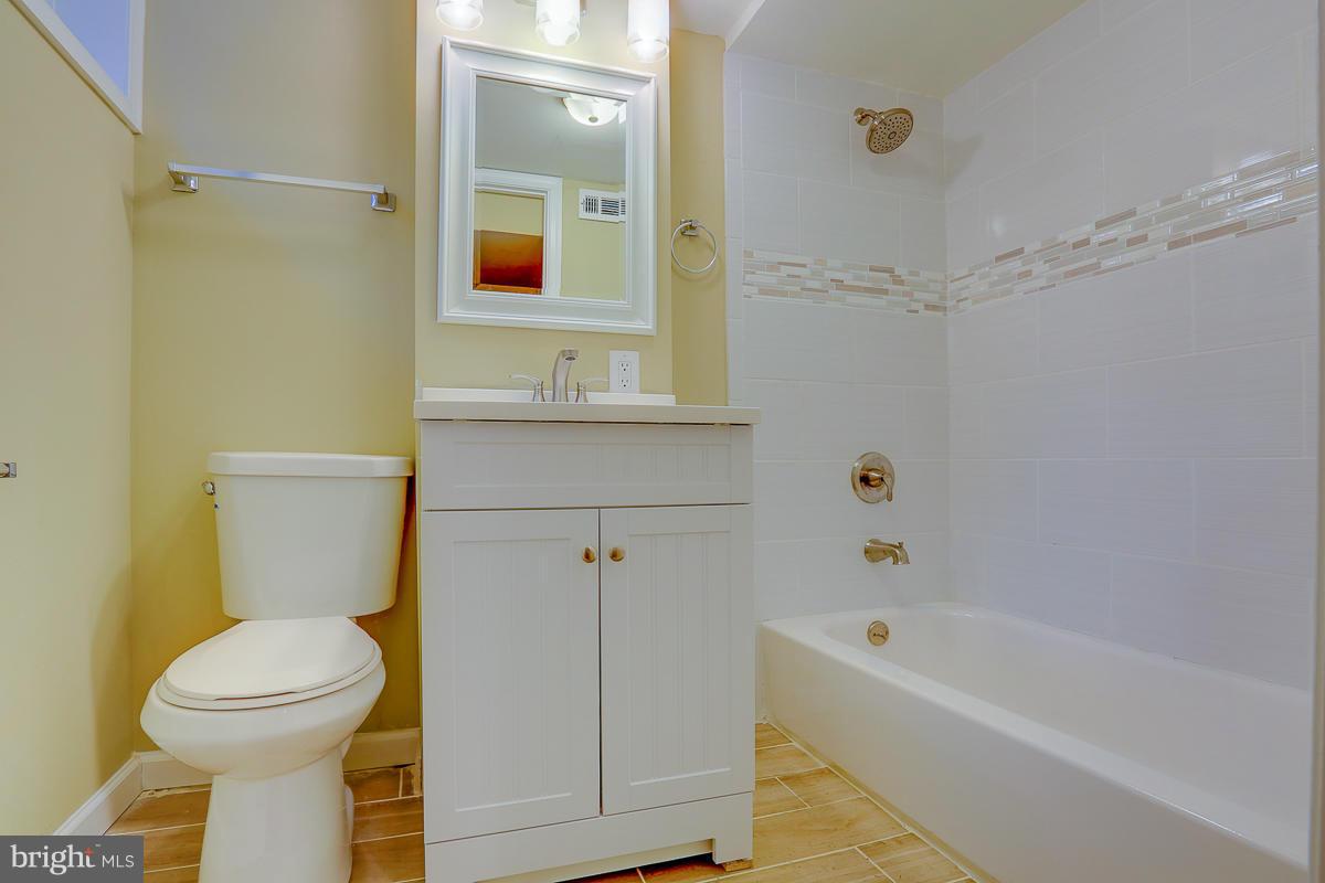 1428 Cedarcroft Road Baltimore, MD 21239 - Photo 21 of 22 Bath