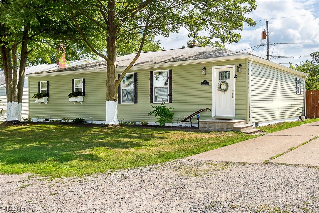 243 Cummings Road Vermilion, OH 44089 - Photo 1 of 33