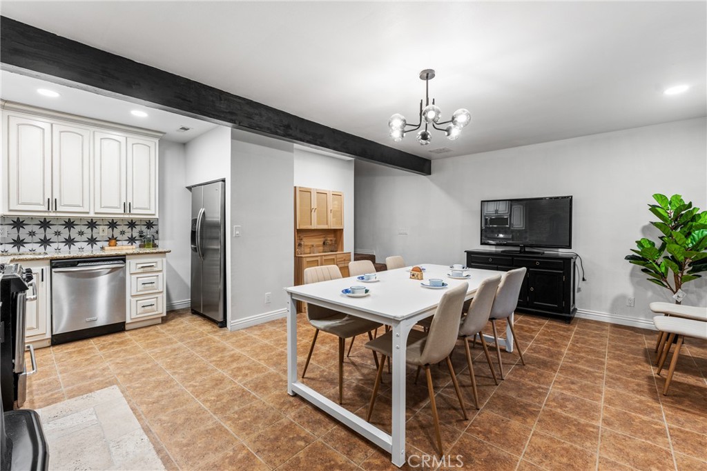 2371 Spring Oak Drive Running Springs, CA 92382 - Photo 11 of 26