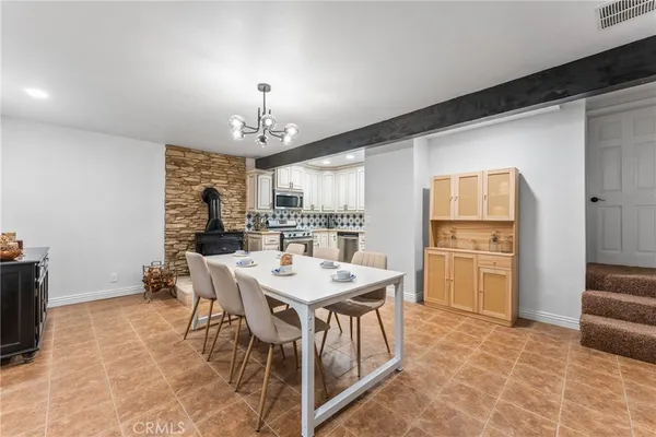 $2,200 | 2371 Spring Oak Drive, Running Springs, CA 92382