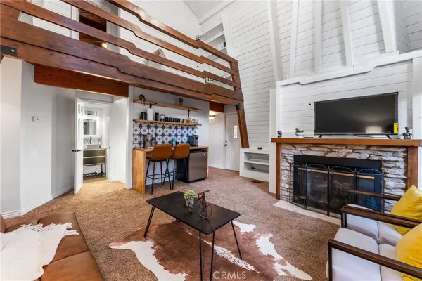 $2,200 | 2371 Spring Oak Drive, Running Springs, CA 92382