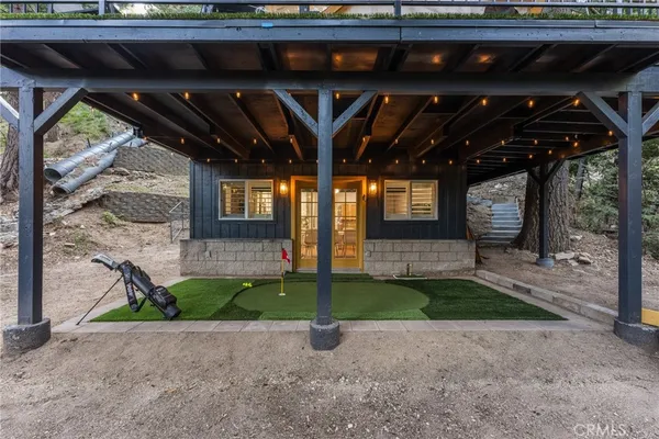 $2,200 | 2371 Spring Oak Drive, Running Springs, CA 92382