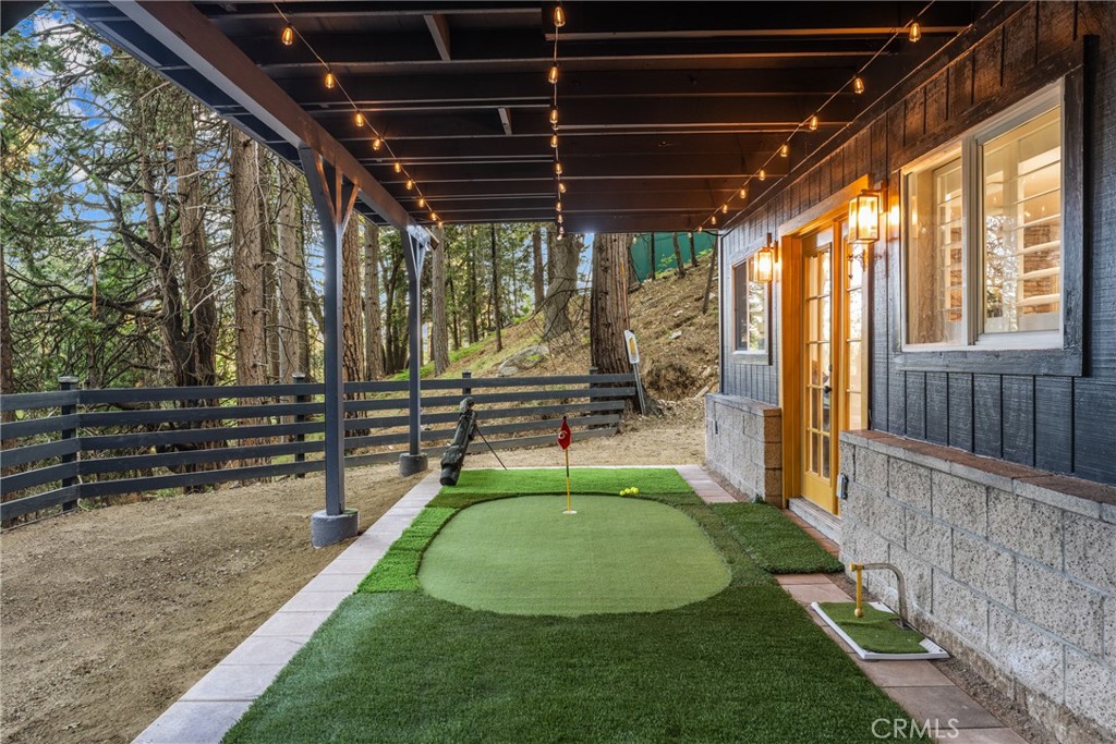 2371 Spring Oak Drive Running Springs, CA 92382 - Photo 4 of 26