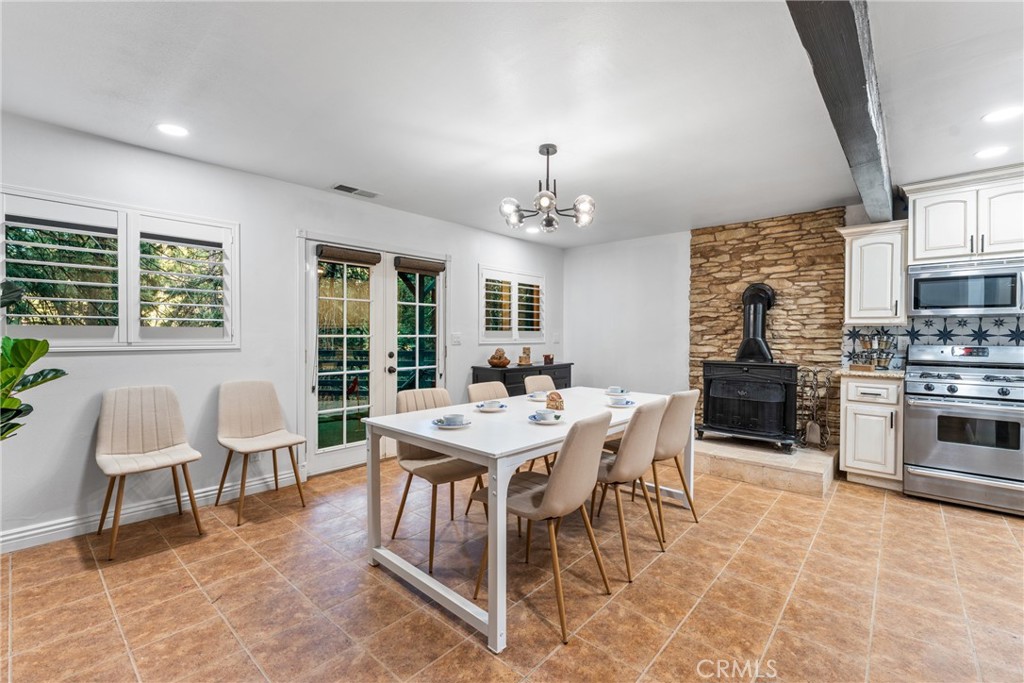 2371 Spring Oak Drive Running Springs, CA 92382 - Photo 10 of 26