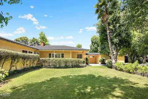 $2,295,000 | 5108 Caroli Lane, La Canada Flintridge, CA 91011
