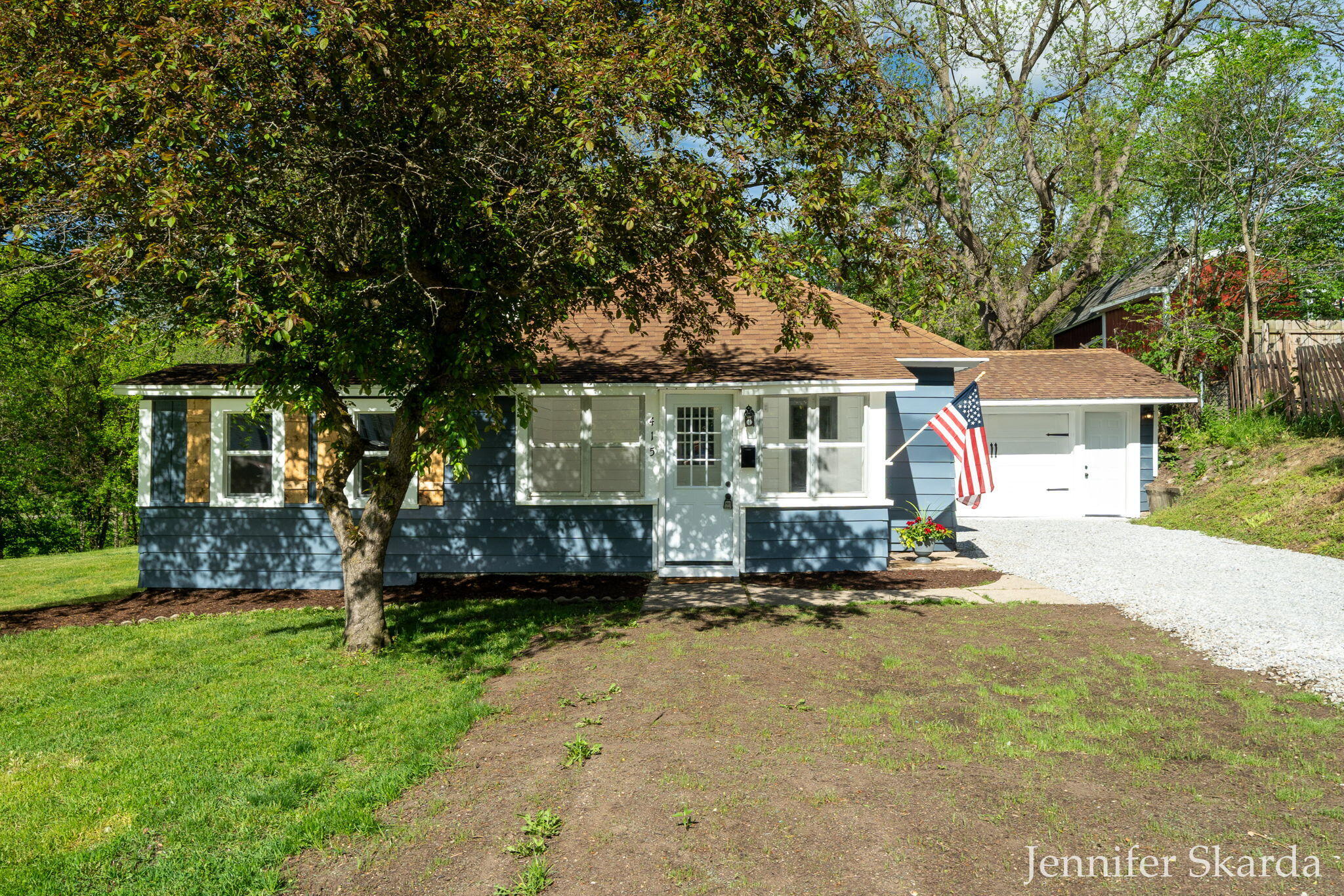 1-web-or-mls-415 N State Rd, Belding, MI