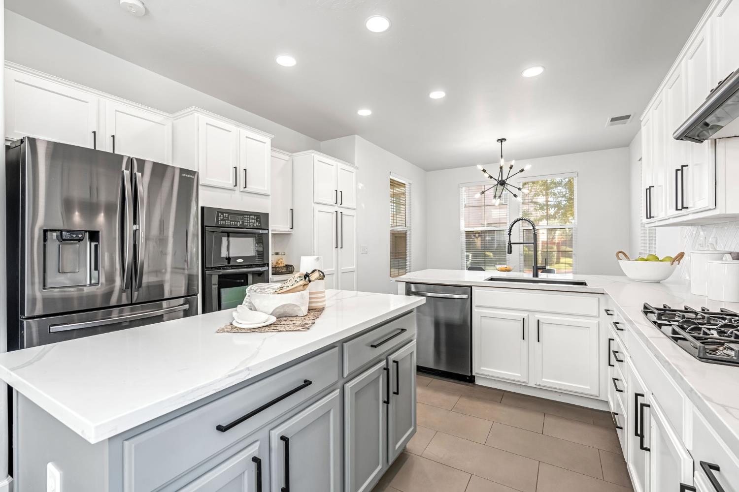 1856 North La Rue Lane Clovis, CA 93619 - Photo 15 of 37