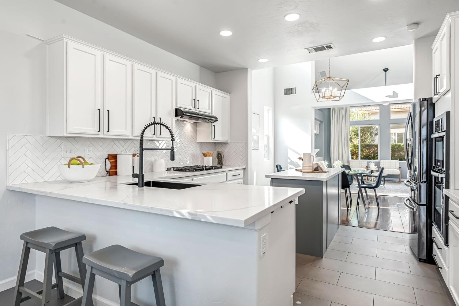 1856 North La Rue Lane Clovis, CA 93619 - Photo 20 of 37