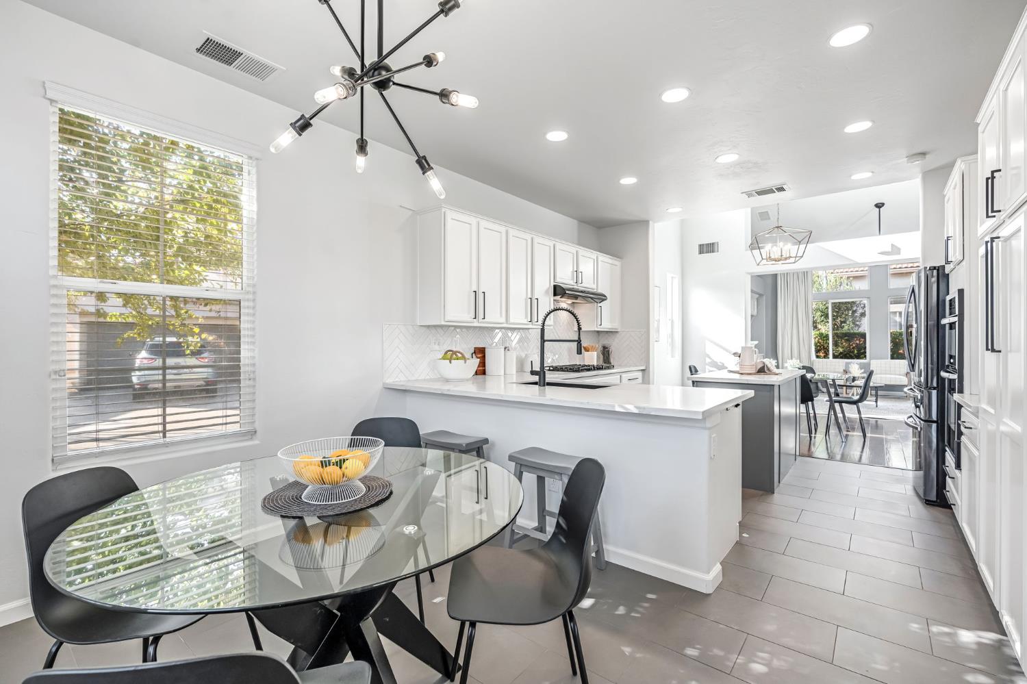 1856 North La Rue Lane Clovis, CA 93619 - Photo 23 of 37