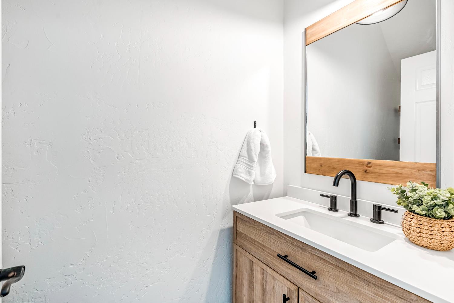 1856 North La Rue Lane Clovis, CA 93619 - Photo 24 of 37