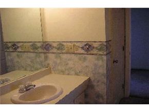 20 Perley Road, Unit 20 Derry, NH 03038 - Photo 5 of 8