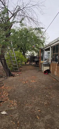 a view of a houses with a yard