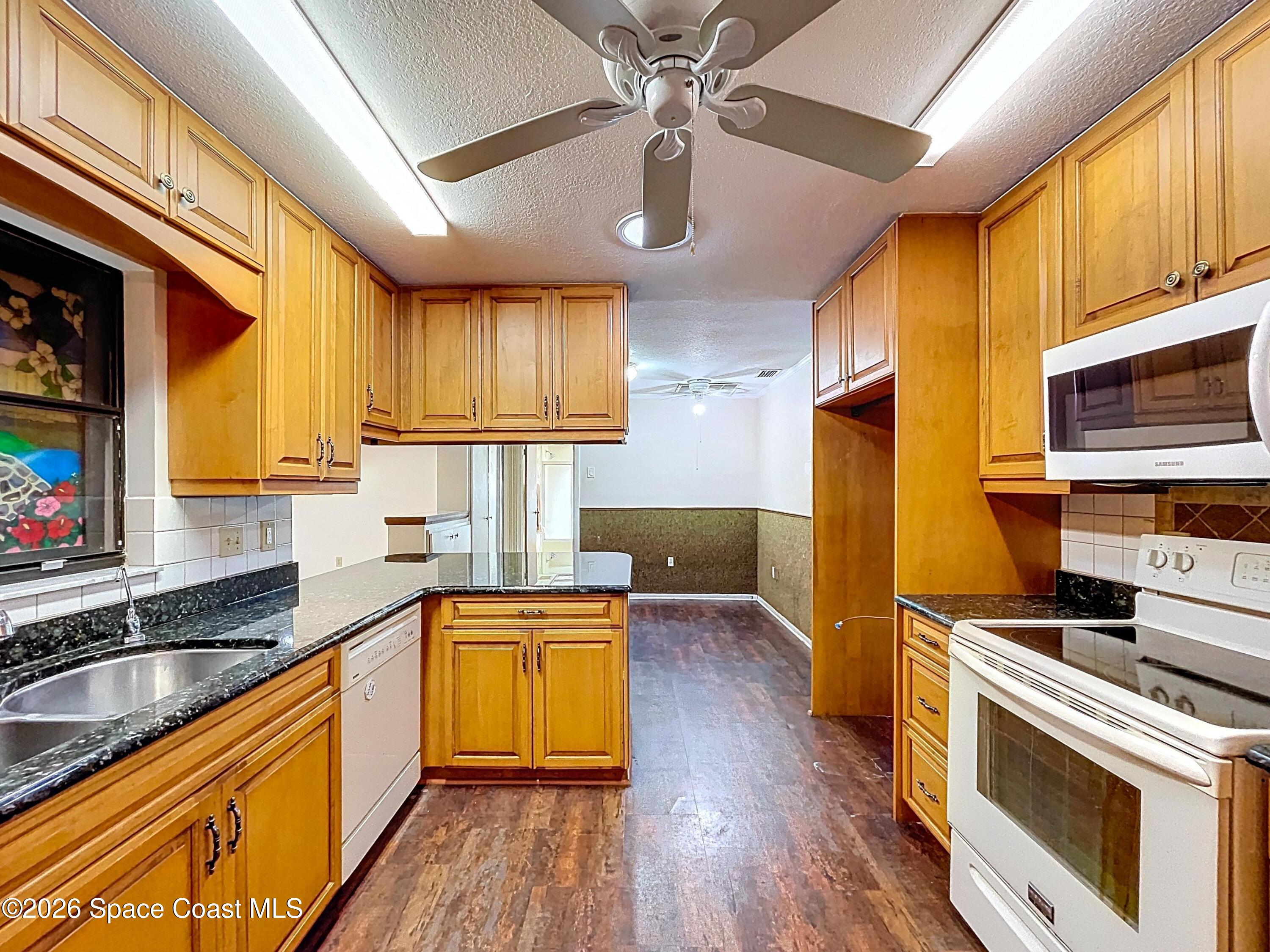 9591 128th Terrace North Largo, FL 33773 - Photo 33 of 90 030-9591-128th-terr-n_00050_original