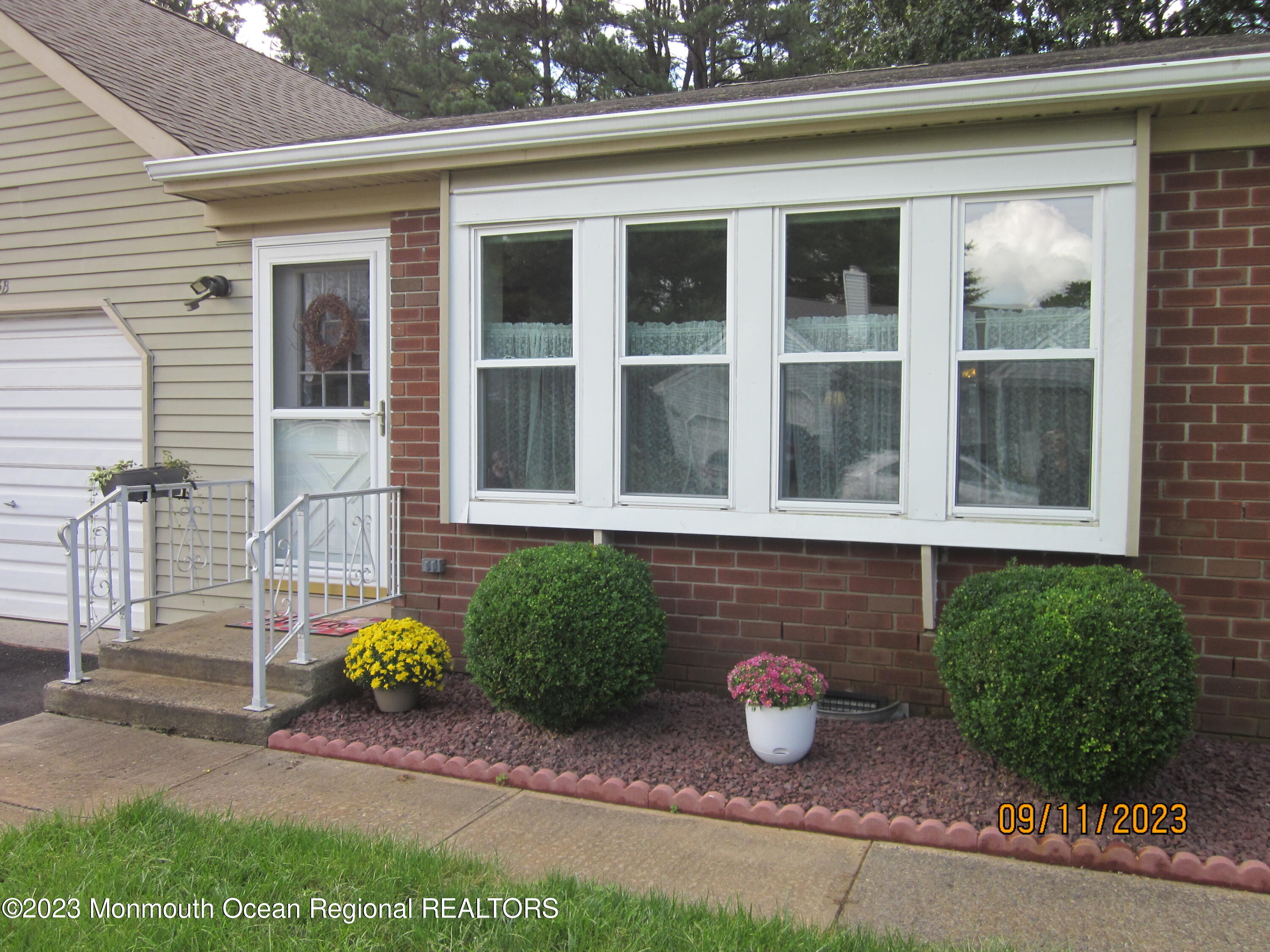 53 B Berkshire Road Whiting, NJ 08759 - Photo 2 of 37 8AED1DAD-C594-4C52-A351-A5CDD27CF938