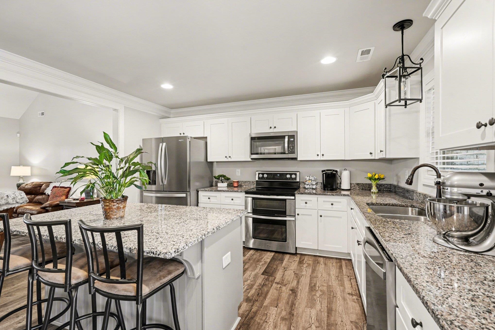 903 Love Springs Road Cowpens, SC 29330 - Photo 15 of 40