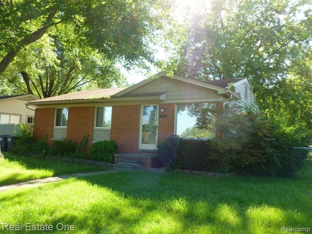 14008 Beech Daly Road Taylor, MI 48180 - Photo 1 of 18 Front of home-1.jpg