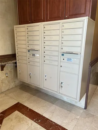 $1,600 | 2300 Northwest 7th Street, Unit 201, Miami, FL 33125