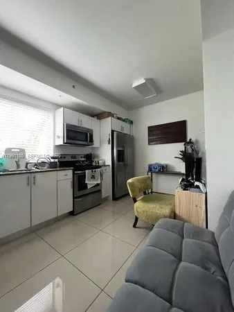 $1,600 | 2300 Northwest 7th Street, Unit 201, Miami, FL 33125