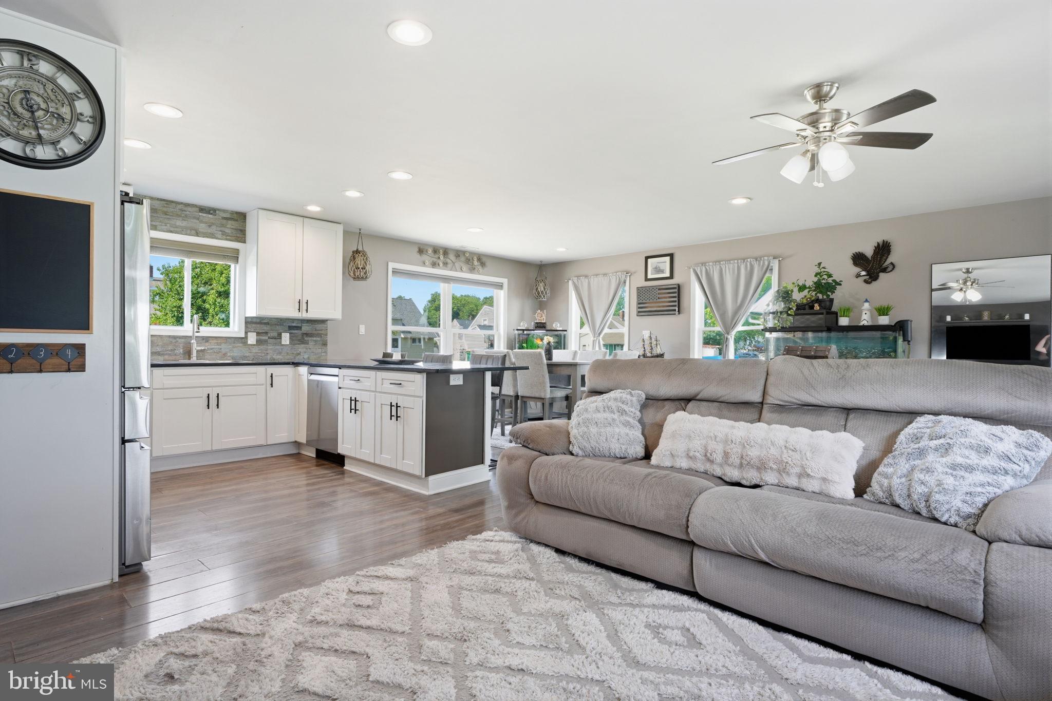 24 Idolstone Road Levittown, PA 19057 - Photo 8 of 44