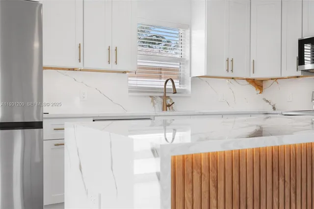 $3,600 | 102 Southwest 13th Avenue, Delray Beach, FL 33444