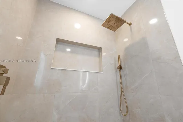 $3,600 | 102 Southwest 13th Avenue, Delray Beach, FL 33444