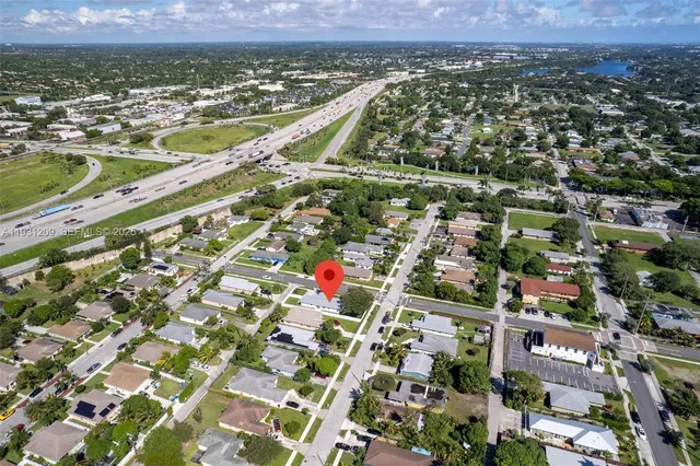 $3,600 | 102 Southwest 13th Avenue, Delray Beach, FL 33444