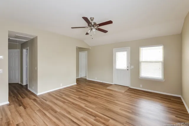 $1,695 | 9522 Ascending, Converse, TX 78109