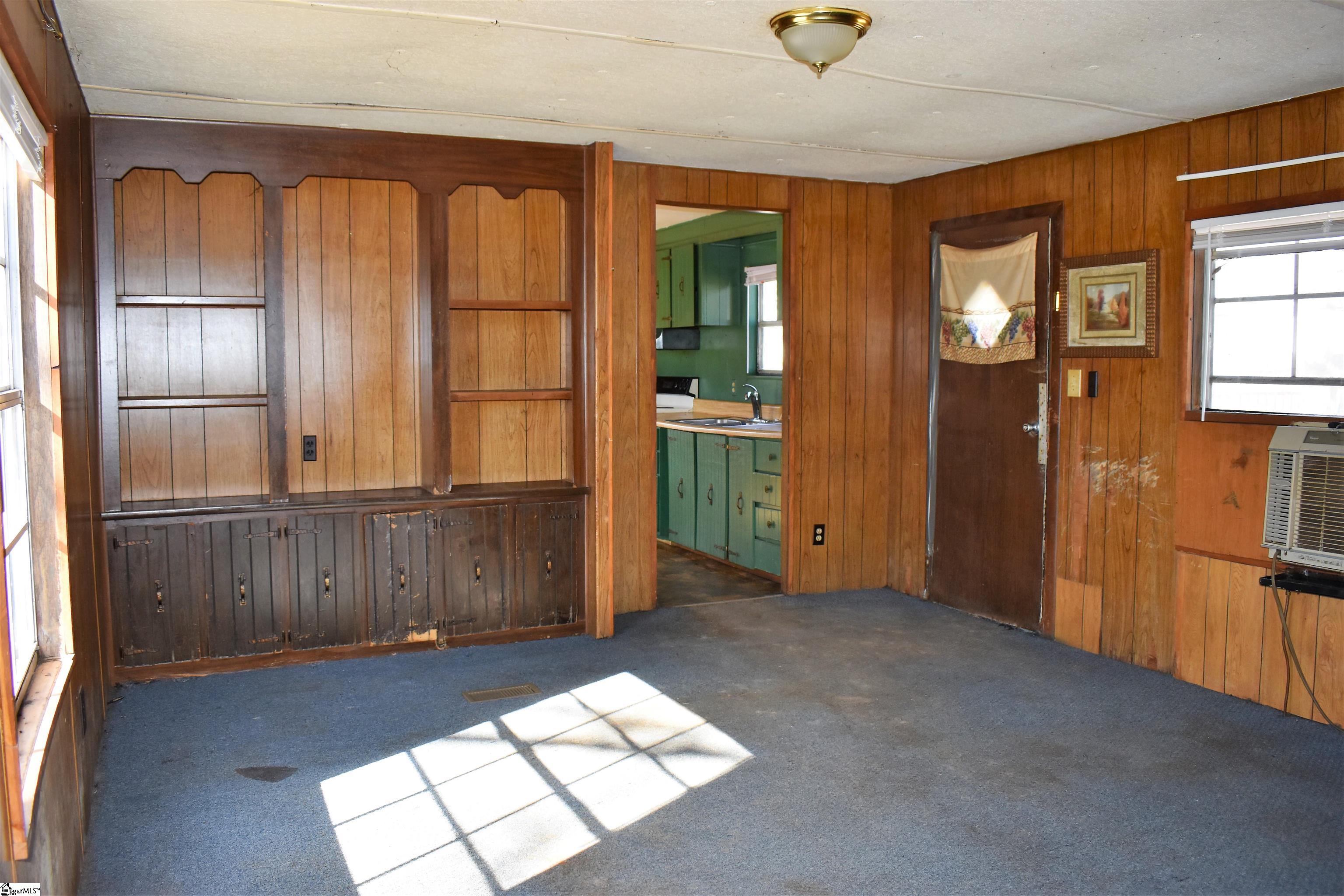113 West Woodland Road Easley, SC 29640 - Photo 6 of 22 Gallery Image 6