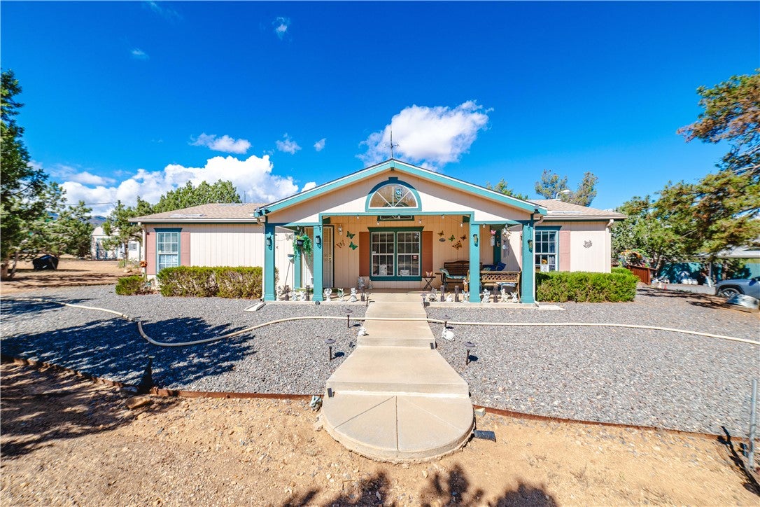 1575 South Cedar Road Kingman, AZ 86401 - Photo 1 of 88 Gallery Image 1