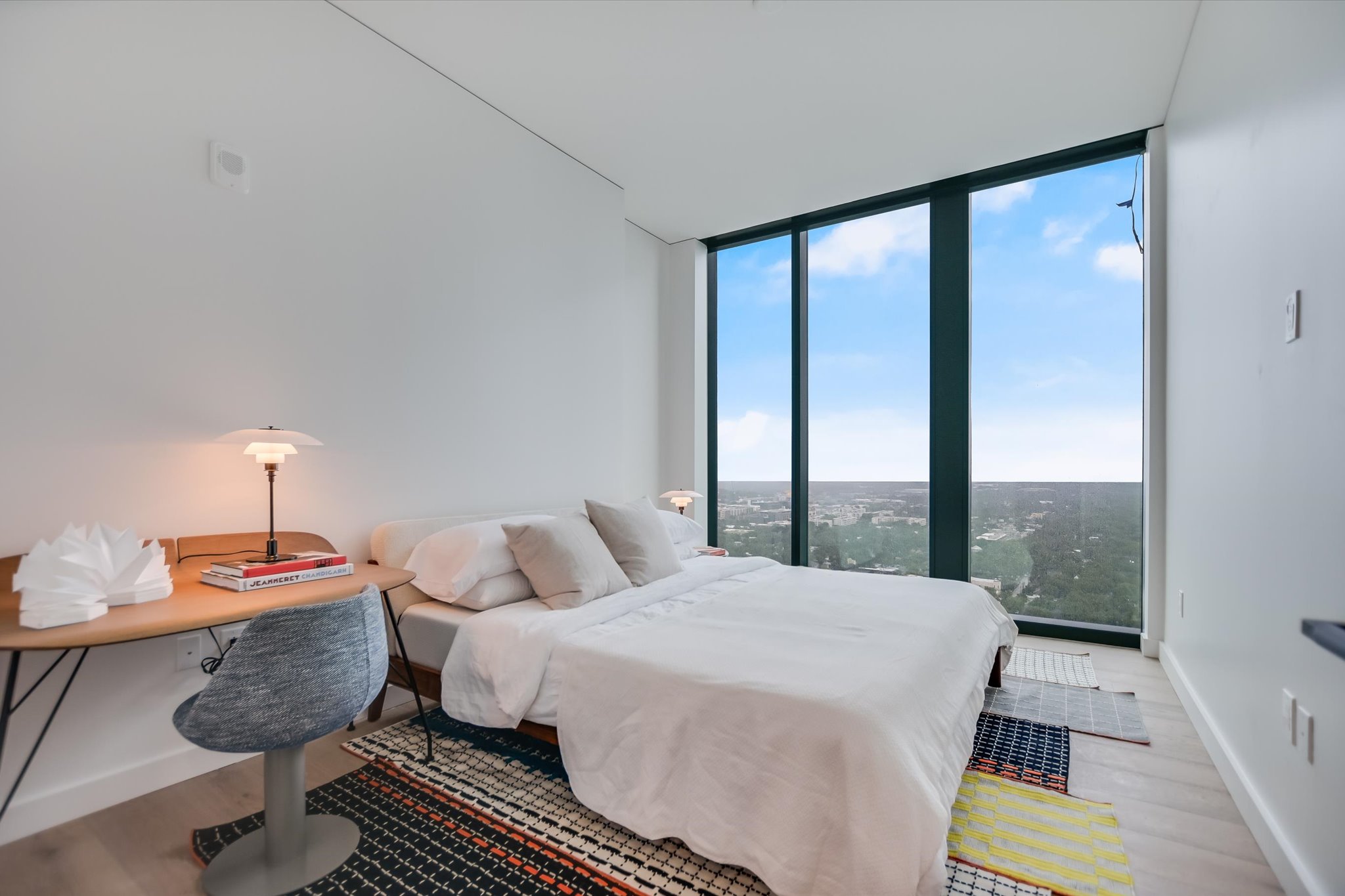 610 Davis Street, Unit 2502 Austin, TX 78701 - Photo 29 of 31 Photos shown are of the same floor plan 5 floors higher.