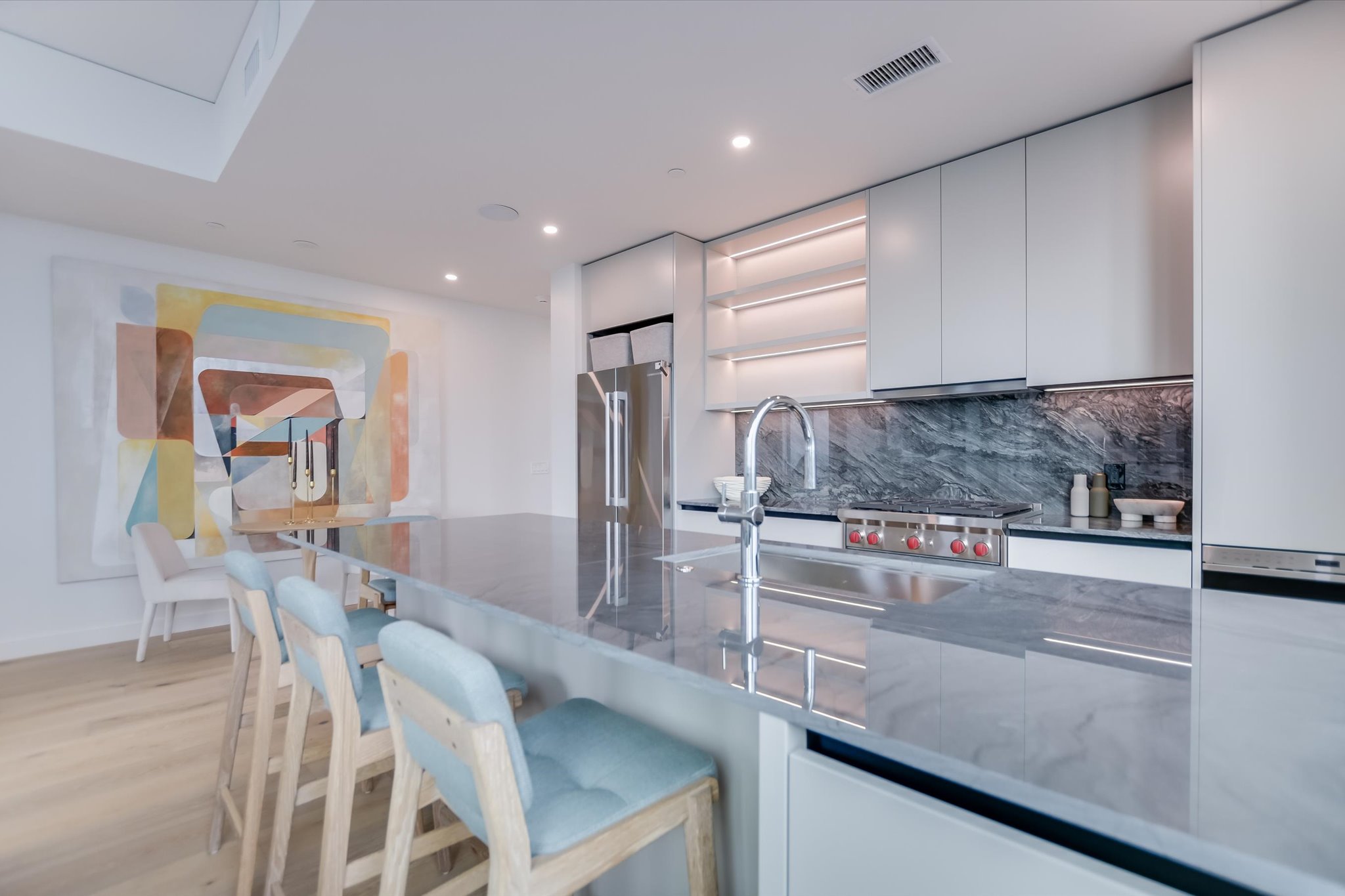 610 Davis Street, Unit 2502 Austin, TX 78701 - Photo 20 of 31 Photos shown are of the same floor plan 5 floors higher.