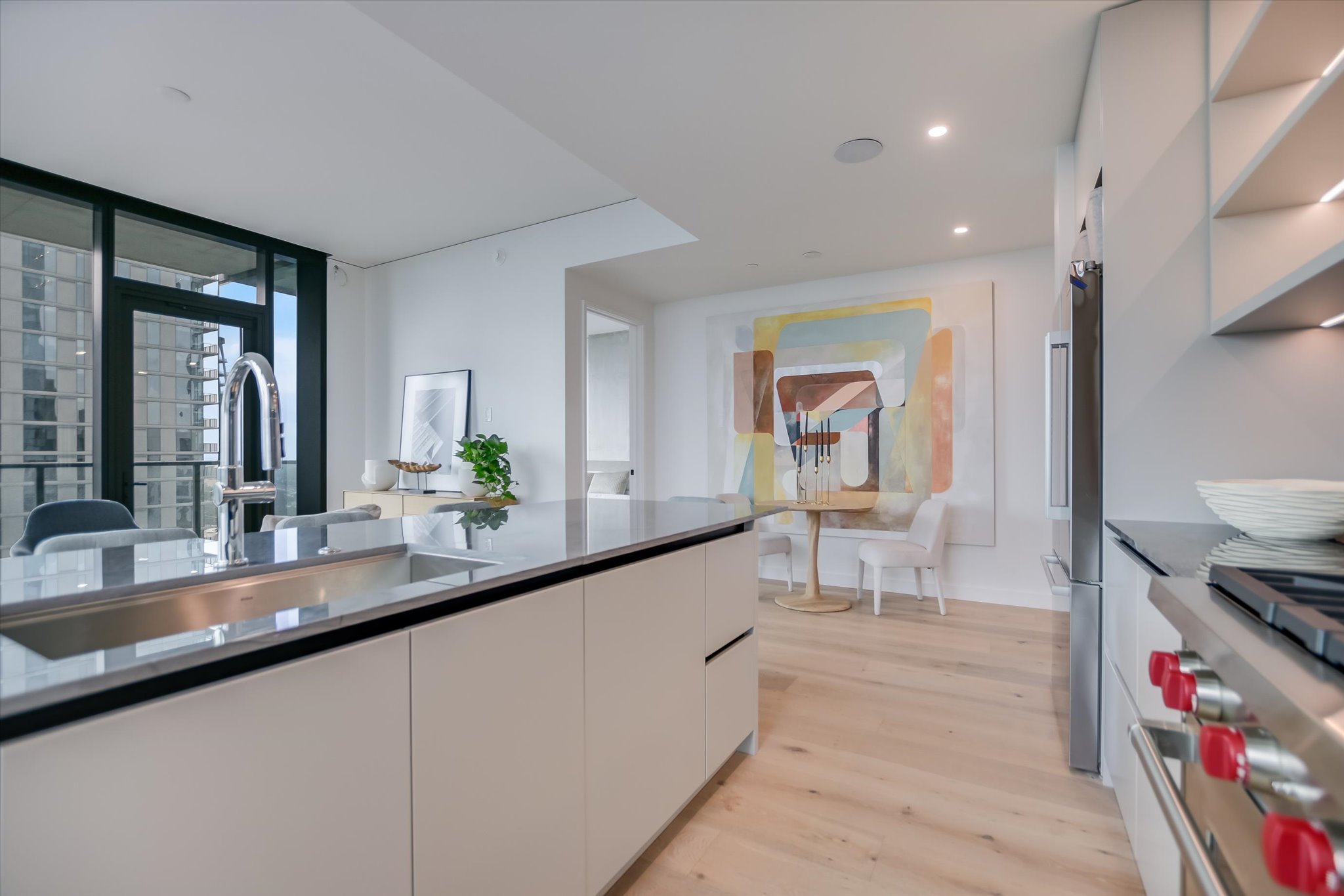 610 Davis Street, Unit 2502 Austin, TX 78701 - Photo 21 of 31 Photos shown are of the same floor plan 5 floors higher.