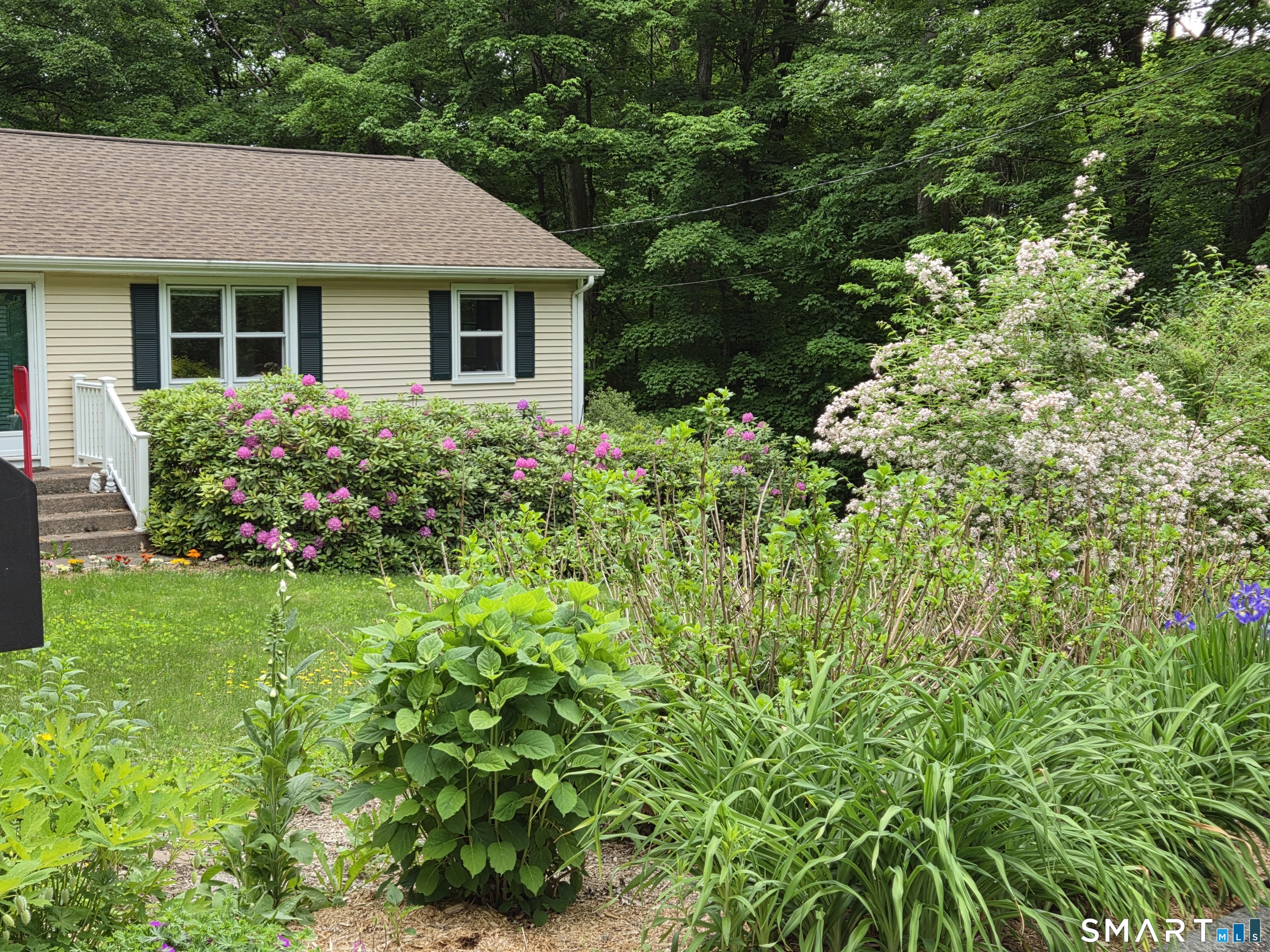 25 Mountain View Road Bethany, CT 06524 - Photo 25 of 27