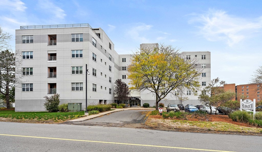 20 Rockland House Road, Unit 406 Hull, MA 02045 - Photo 29 of 39 a front view of a building